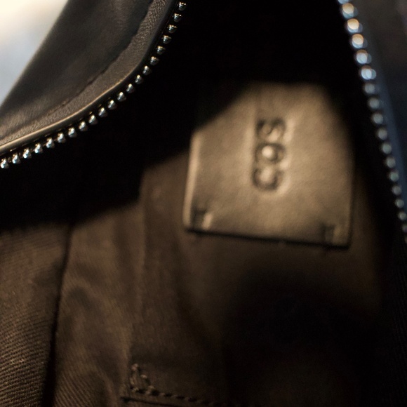 COS Hand Bag - Picture 7 of 7